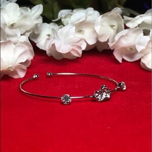 Baby tiara Bracelet 👸🏽​​